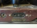 NORA Radio W3L, so produziert ab ca. 1932. Das Gehäuse in gutem Zustand, Rückwand fehlt, Lautsprecherbespannung zerschlissen, Stecker neuzeitlich ergänzt. Funktion nicht geprüft