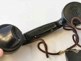 Handapparat zum Feldfernsprecher 33 der Wehrmacht, Fernhörer und Mikrofonkapsel fehlen