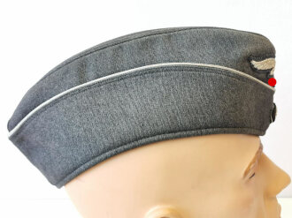 Luftwaffe, Schiffchen für Offiziere, Eigentumstück in sehr gutem Zustand, der Adler neuzeitlich vernäht