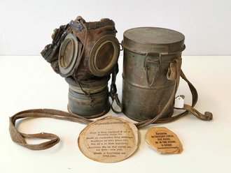1.Weltkrieg, Gasmaske in Bereitschaftsbüchse. Zusammengehöriges, komplettes Stück.