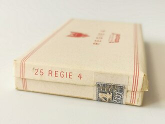 Pack "Regie 4" Zigaretten, ungeöffnet, Steuerbanderole mit Hakenkreuz