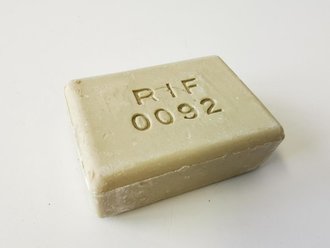 Stück Einheitsseife, "RIF = Reichsstelle für Industrielle Fette und Waschmittel".