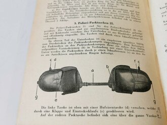 Waffen- und Schiesstechnischer Leitfaden für die Ordnungspolizei. Stark bebildert, guter Zustand, leider die beiden Vorsatzblätter entfernt.