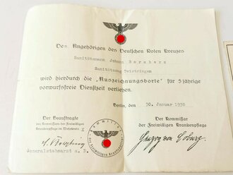 Deutsches Rotes Kreuz, Personal Ausweis und Verleihungsurkunde zur Auszeichnungsborte eines Angehörigen aus Twistringen