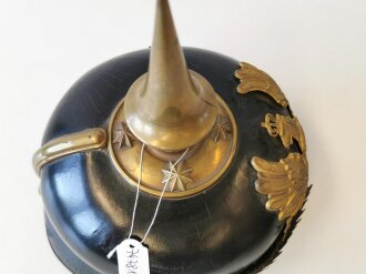 Preußen, Pickelhaube für Offiziere der Infanterie, so aus Speicherfund stammend