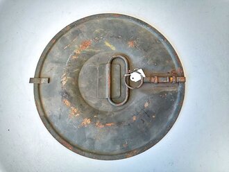 Deckel für Einsatz von Versorgungs Abwurfbehälter der Luftwaffe. Originallack