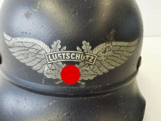 Stahlhelm Luftschutz, Originallack, guter Zustand, das Innenfutter aus Ersatzmaterial leicht defekt