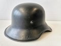 Stahlhelm Luftschutz, Originallack, hatte nie ein Emblem. Einteiliges Modell, der Kinnriemen aus Kunststoff leider defekt.