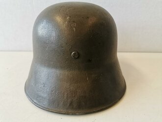 1.Weltkrieg Stahlhelm Modell 1918, original lackiert, Innenfutter und Kinnriemen original zugehörig.