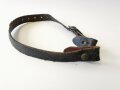 Stahlhelm Kinnriemen Wehrmacht mit Reichsbetriebsnummer. Gebrauchtes Stück, gefettet