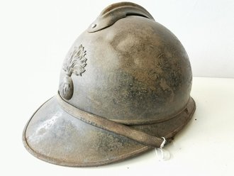 Frankreich 1.Weltkrieg, Stahlhelm Adrian für Infanterie, Originallack, ungereinigtes Stück