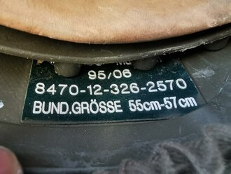 Bundeswehr Gefechtshelm Induyco München Grösse 2 ( 55-57) Gebraucht, mit Tarnüberzug . Lieferung nur innerhalb Deutschlands