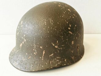 Bundeswehr, Stahlhelm alter Art, ungereinigtes Stück