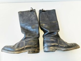 Paar Stiefel für Offiziere der Wehrmacht, getragenes , ungereinigtes Paar, Sohlenlänge 30cm