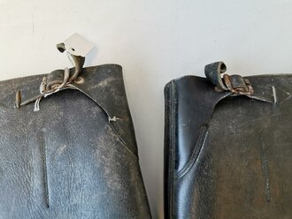 Paar Stiefel für Offiziere der Wehrmacht, getragenes , ungereinigtes Paar, Sohlenlänge 30cm