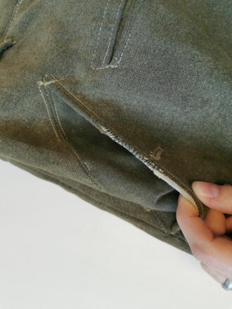 Heer, gerade Hose für Mannschaften, stark getragenes Kammerstück, Bundweite 72 cm