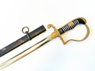Heer, Säbel für Offiziere, Hersteller Eickhorn Solingen, Modell Nr, 1693 "Wrangel" . Guter Zustand, die Scheide original lackiert