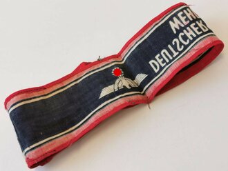 Armbinde "Deutscher Volkssturm" Guter Zustand, an den Ecken jeweils ein Loch durch Befestigung in einem Schaukasten