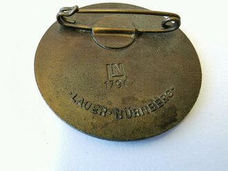 Massives Metallabzeichen Reichsparteitag 1935