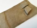 1.Weltkrieg, Tasche für die lange Drahtschere in gutem Zustand. Gesamtlänge 60cm