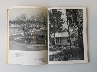 "Dorf des Friedens" Führer durch das olympische Dorf mit Übersichtskarten und Plänen, Leipzig 1936 , komplett mit Schutzumschlag