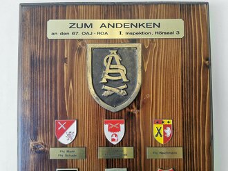 Bundeswehr , dekorative Wandtafel aus Holz " Zum Andenken an den 67 OAJ-ROA" Maße 30 x 40cm