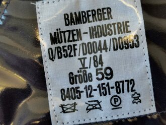 Bundeswehr Barett Jägertruppe, ungetragen, Abzeichen alter Art