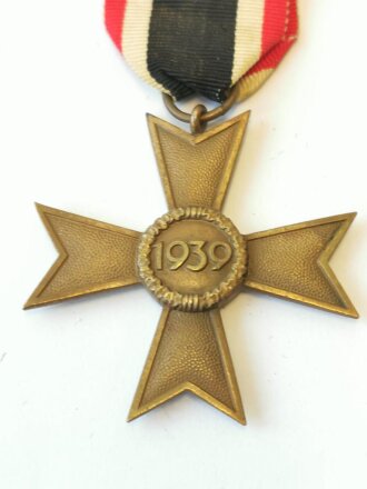 Kriegsverdienstkreuz 2.Klasse, Hersteller "52" im Bandring für  Gottlieb & Wagner, Idar Oberstein