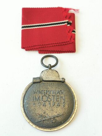 Medaille Winterschlacht im Osten, Hersteller "19" im Bandring für E.Ferdinand Wiedmann, Frankfurt a. Main