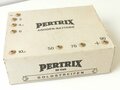 Pertrix Anoden- Batterie , Attrappe aus Resopal/ Pappe, gebraucht