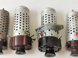 5 Stück Röhre RV 12P 4000, Funktion nicht geprüft