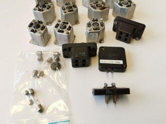 Diverse Funk Bauteile, laut Beschriftung für Mittelwellen Empfänger Cäsar der Wehrmacht