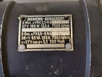 Umformer, wohl für Funkgeräte der Wehrmacht, Funktion nicht geprüft, wiegt 5,2kg