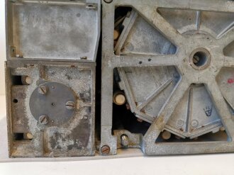 Tornister Empfänger berta ( Torn.E.b) Frontplatte original lackiert, Typenschild fehlt, Gehäuse überlackiert, Funktion nicht geprüft