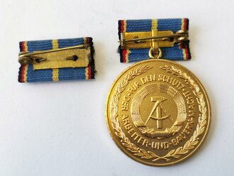 DDR, goldene Medaille für langjährige Pflichterfüllung in der Landesverteidigung