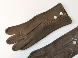 Paar braune Wildlederhandschuhe für Offiziere datiert 1938