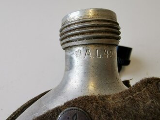 Feldflasche Wehrmacht, der Tragehaken neuzeitlich wieder vernäht