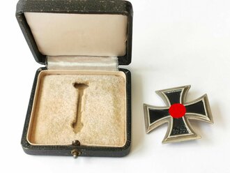 Eisernes Kreuz 1.Klasse 1939 im Etui, Hersteller Meybauer.