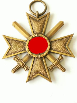 Kriegsverdienstkreuz 2. Klasse mit Schwertern, Hersteller 97 im Bandring