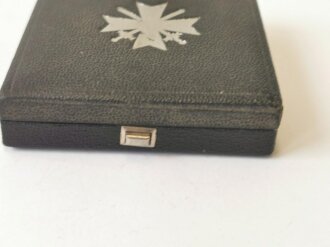 Etui zum  Kriegsverdienstkreuz 1. Klasse mit Schwertern