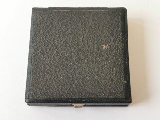 Etui zum  Kriegsverdienstkreuz 1. Klasse mit Schwertern