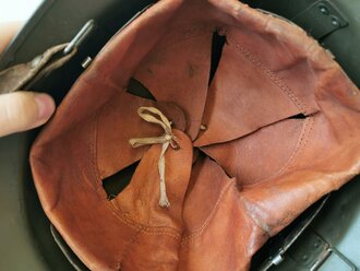 Frankreich, Stahlhelm Modell 1926 in gutem Zustand