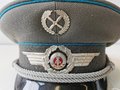 NVA Schirmmütze für einen Offizier der Luftstreitkräfte, Kopfgrösse 57