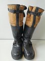 Luftwaffe, Paar Stiefel für fliegendes Personal. Verschlüsse gängig, originale Sohle, Etikett mit Reichsbetriebsnummer. Guter Zustand, Sohlenlänge 29cm