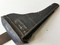 1. Weltkrieg, Pistolentasche für die lange Pistole 08 mit Anschlagbrett. Die Tasche datiert 1918 in gutem Zustand. Beim Brett Teil der Belederung restauriert.