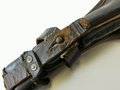 1. Weltkrieg, Pistolentasche für die lange Pistole 08 mit Anschlagbrett. Die Tasche datiert 1918 in gutem Zustand. Beim Brett Teil der Belederung restauriert.