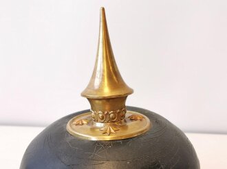 Korpus für eine Pickelhaube als Restaurationsprojekt