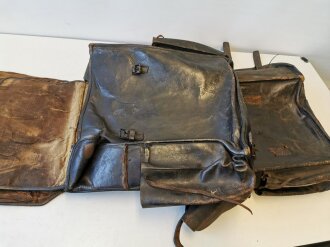 Kaiserreich, Große Packtaschen für ein Offiziers Handpferd, Deckelformat 40 x 55cm