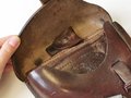 1.Weltkrieg, Koffertasche P08 datiert 1915. Ungeschwärztes Stück in sehr gutem Zustand