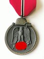 Medaille Winterschlacht im Osten, Hersteller 25 im Bandring Arbeitsgemeinschaft der Graveur-, Gold- und Silberschmiedeinnungen, Hanau a. Main